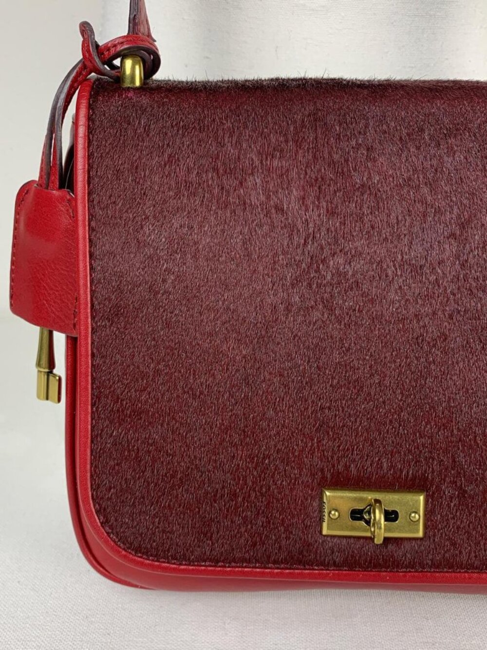 Fossil Memoir Flap Crossbody Bag - Stylish Cranberry Leather & Calf Hair - Picture 4 of 8